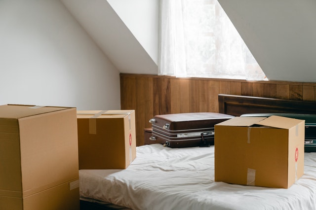 landlord serves tenant notice for lease violation